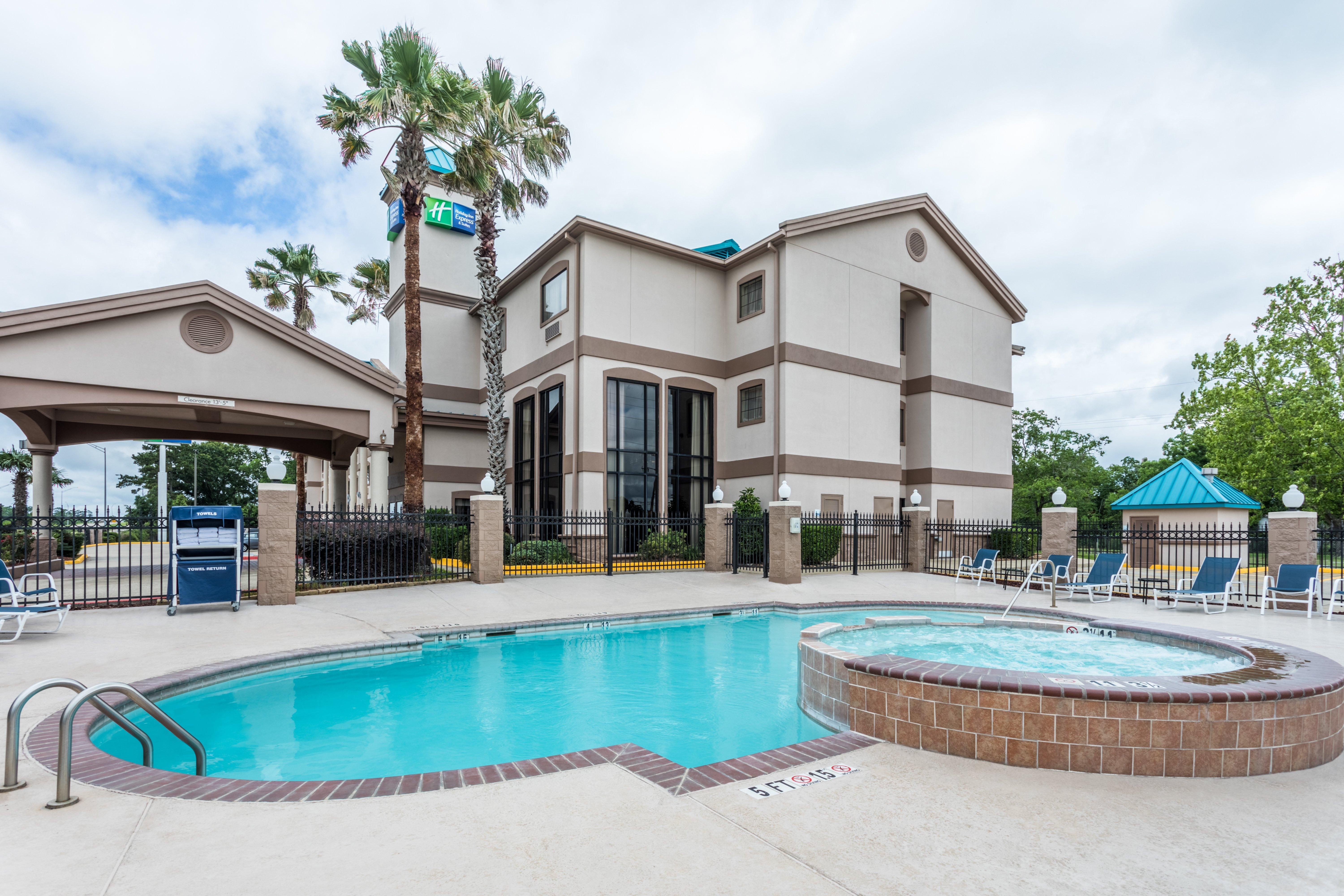 Holiday Inn Express Hotel And Suites Lake Charles By Ihg Екстериор снимка