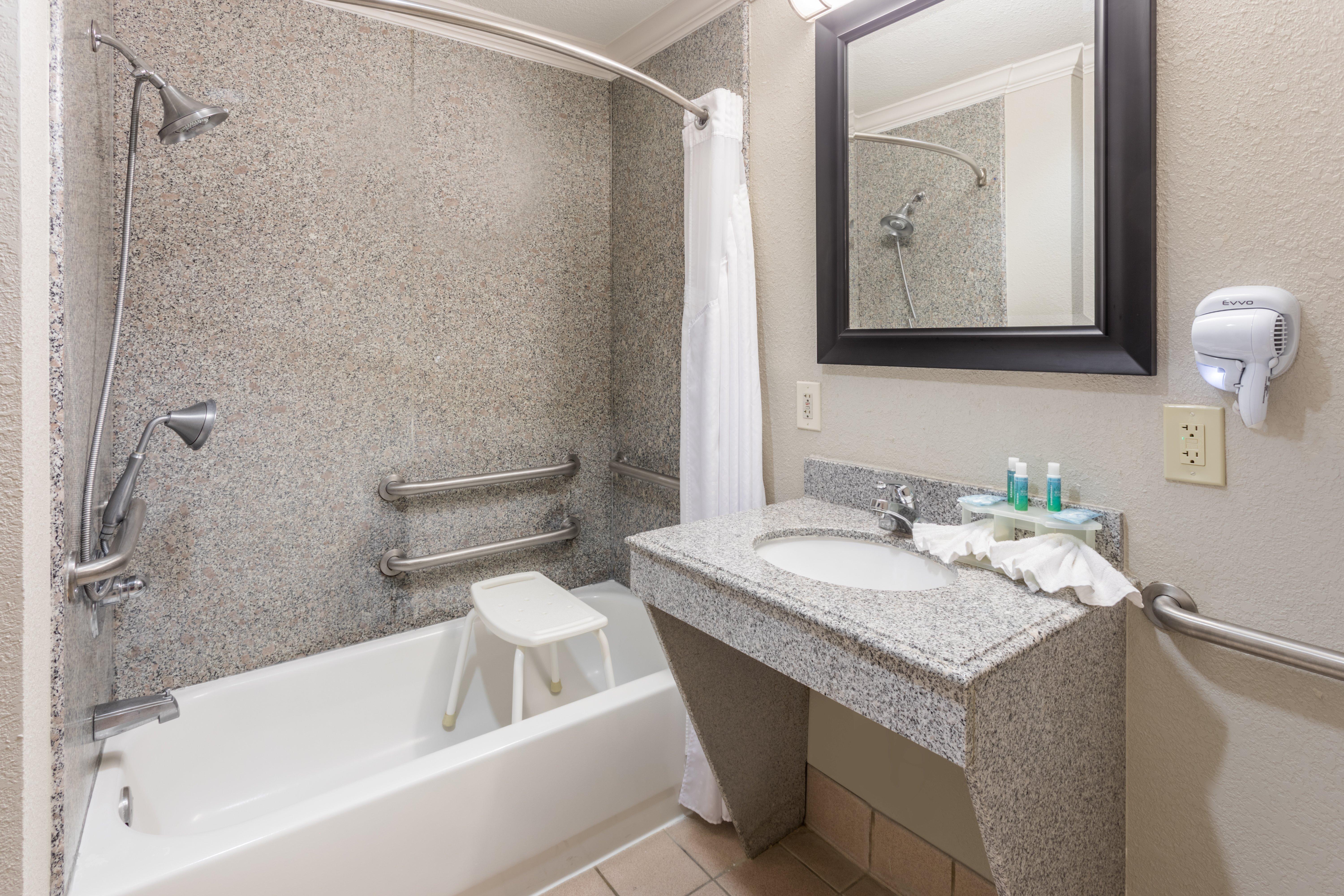 Holiday Inn Express Hotel And Suites Lake Charles By Ihg Екстериор снимка
