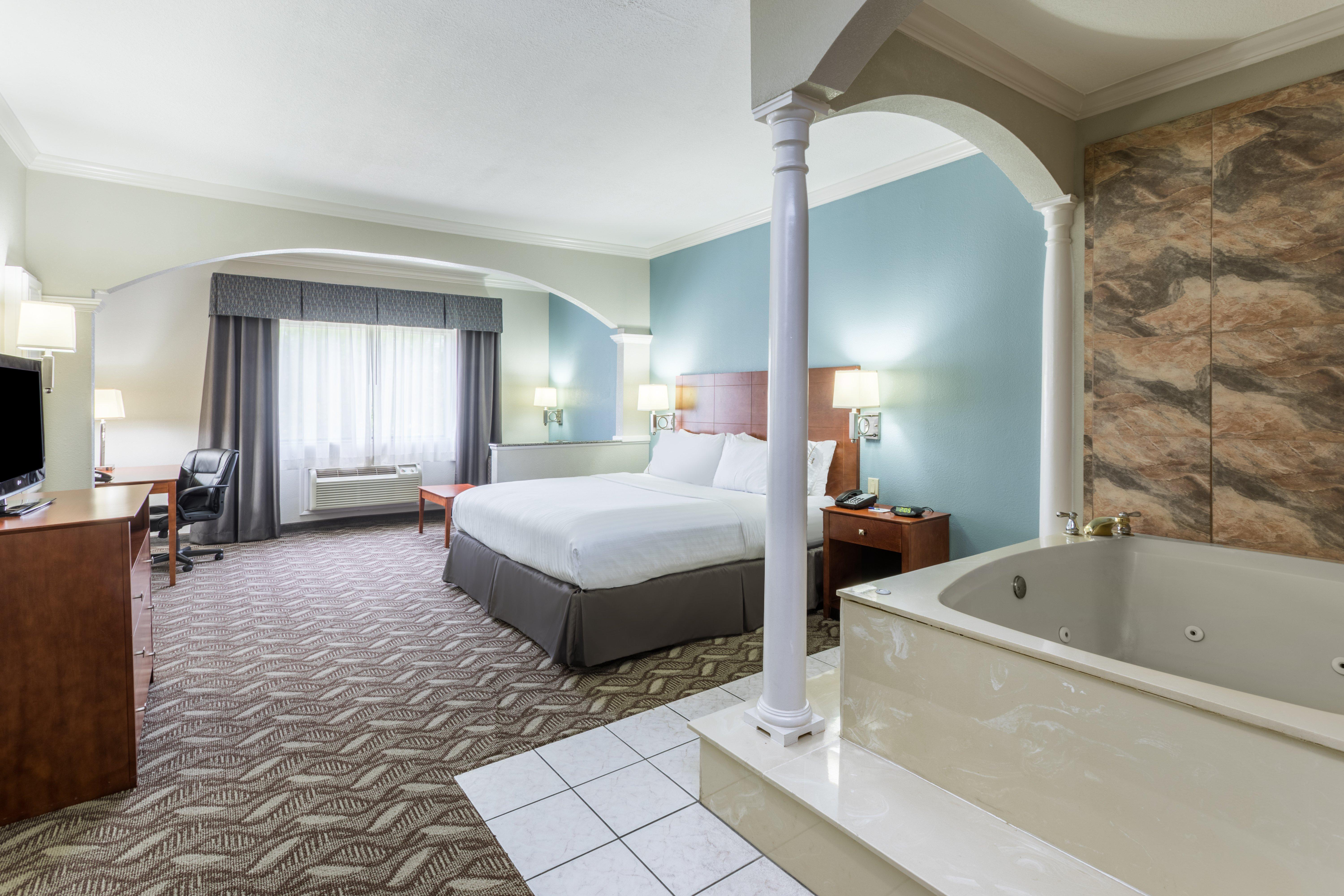 Holiday Inn Express Hotel And Suites Lake Charles By Ihg Екстериор снимка