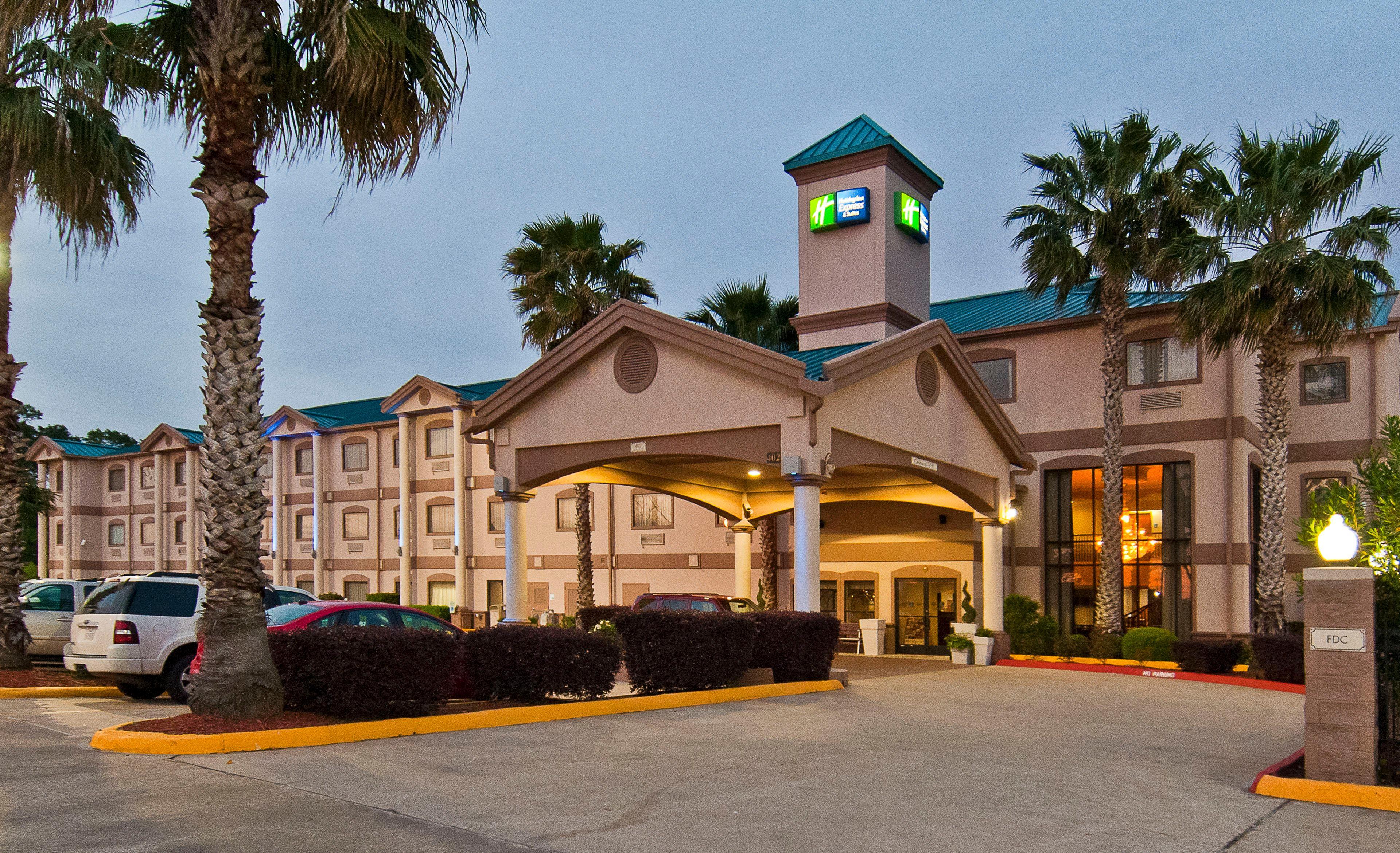 Holiday Inn Express Hotel And Suites Lake Charles, An Ihg Hotel Екстериор снимка