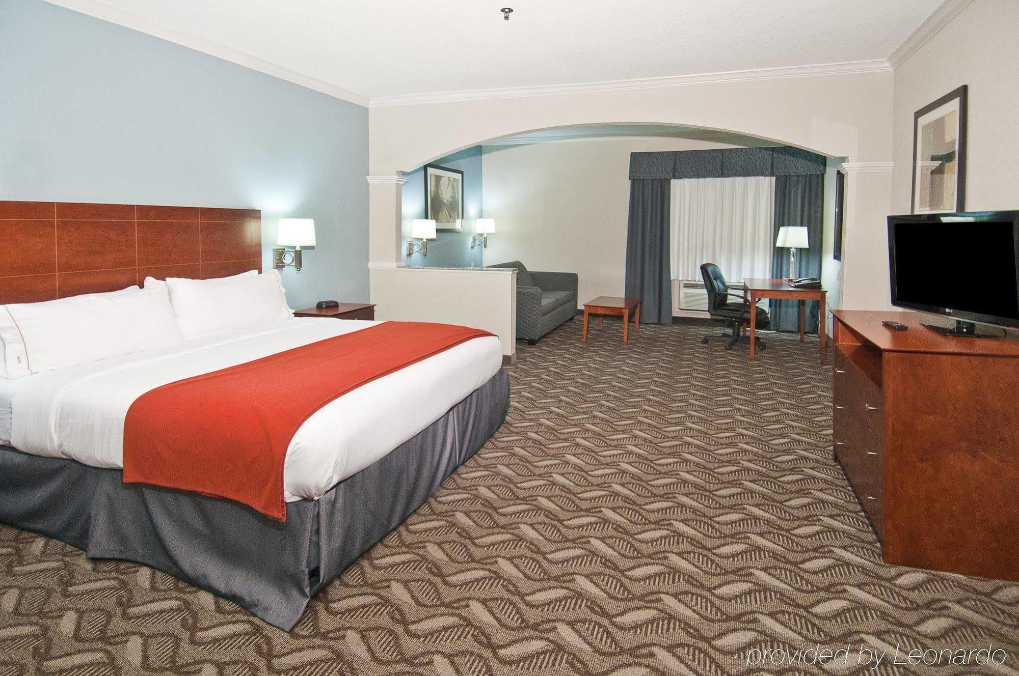 Holiday Inn Express Hotel And Suites Lake Charles By Ihg Екстериор снимка